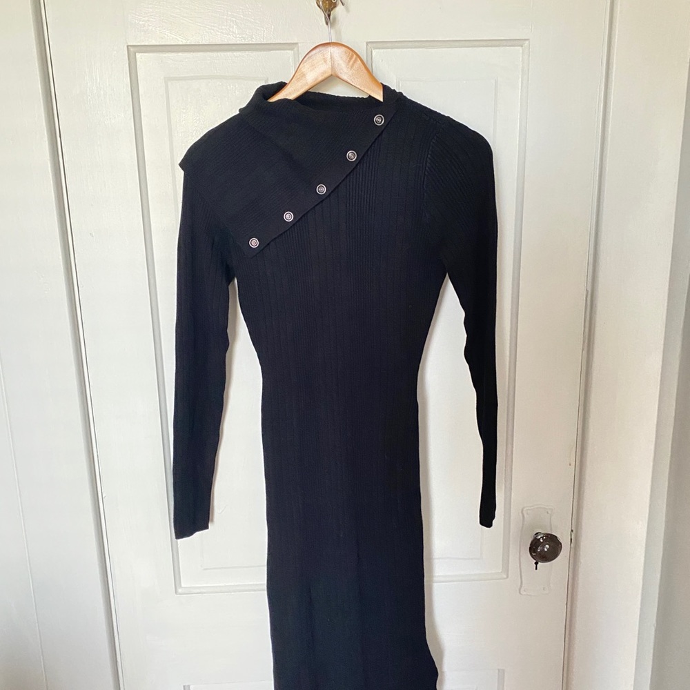 RIBBED BLACK GUESS DRESS WITH SILVER RING DETAIL - Picture 5 of 8